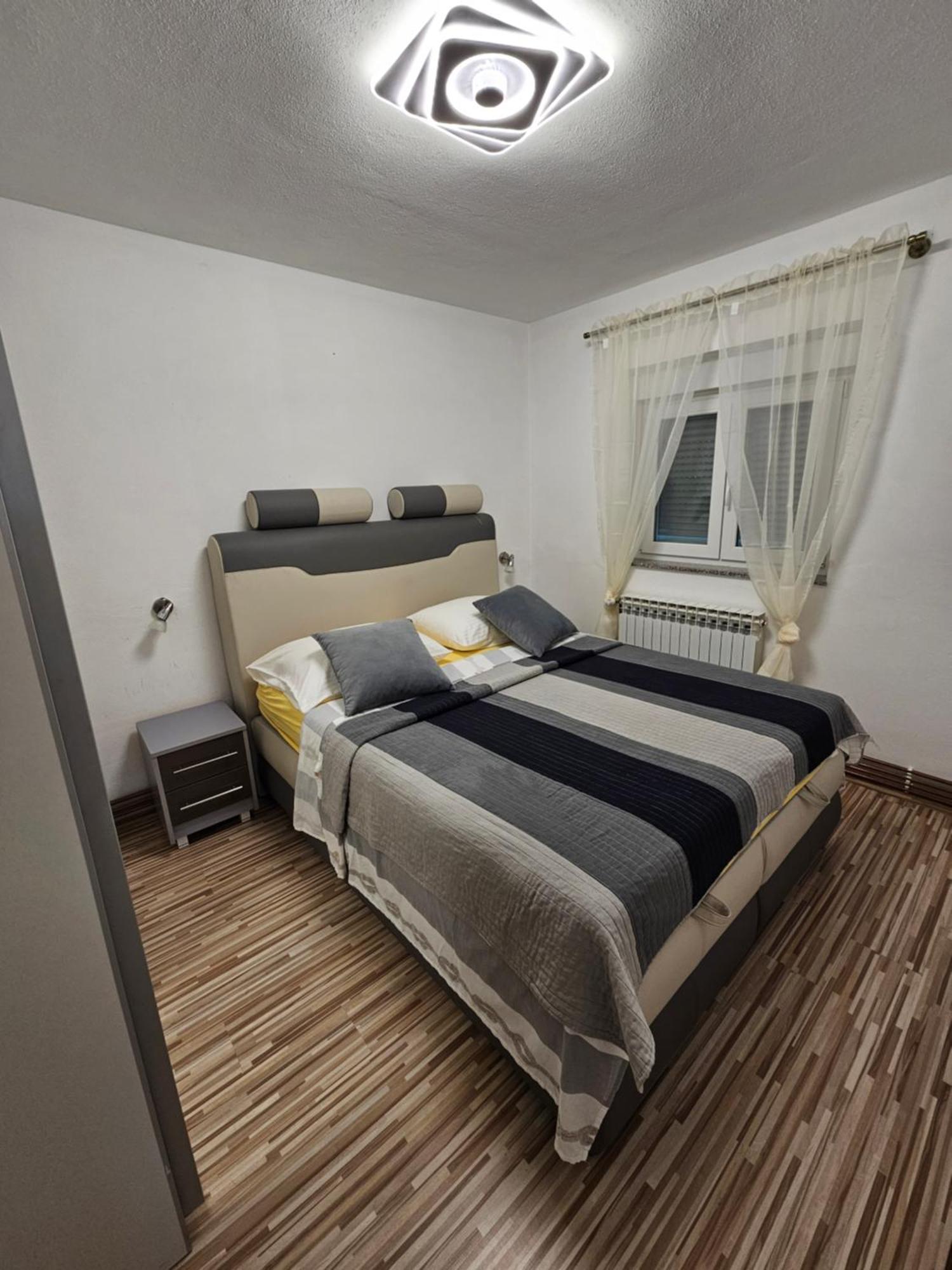 House Mirjana Hotel Smoljanac Luaran gambar